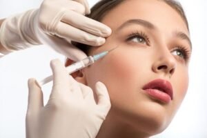 Ácido hialurónico: diferencias entre relleno, hidratación y bioestimulación